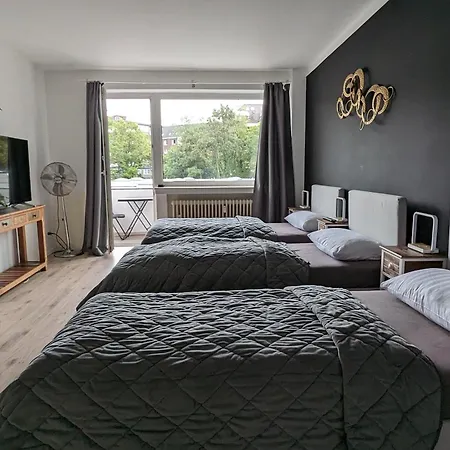 Downtown Unterbilk Apartman *